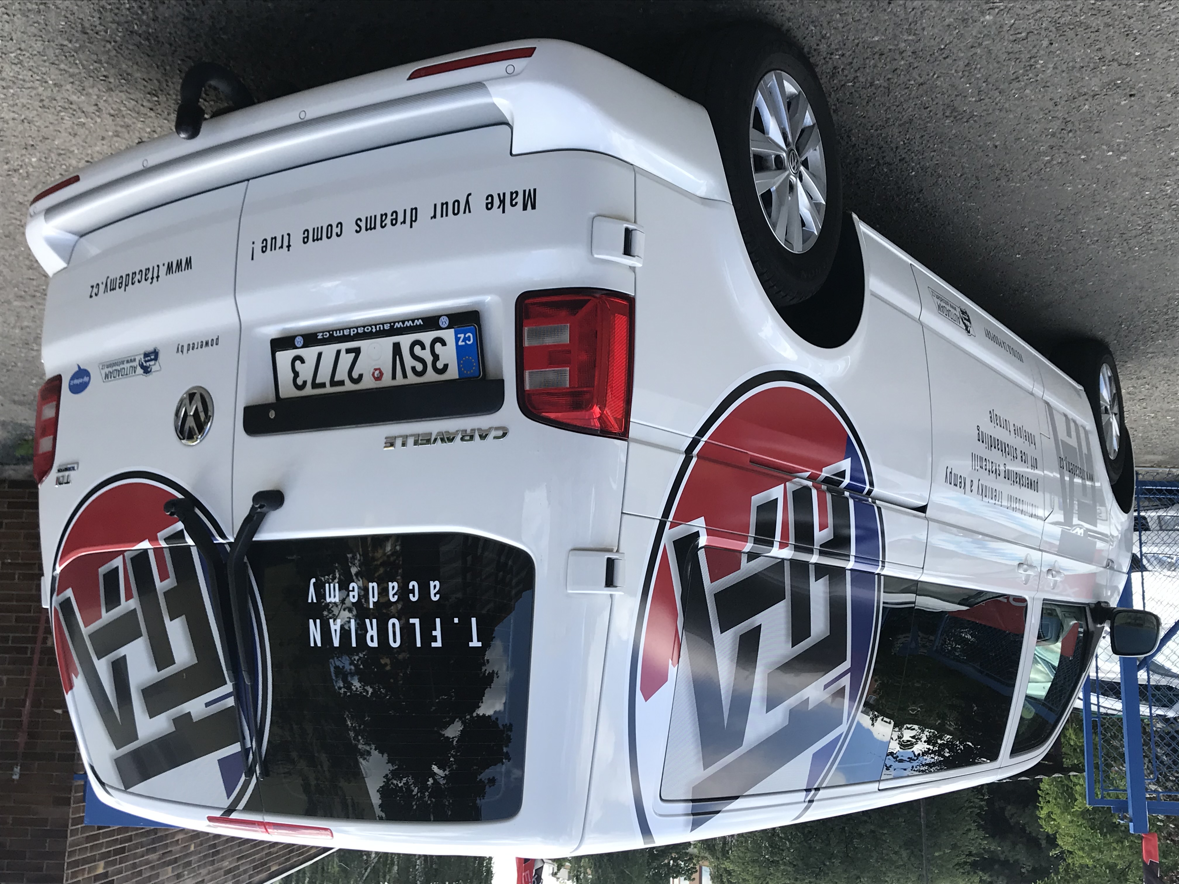 Podporujeme mládežnický hokej a TFA academy